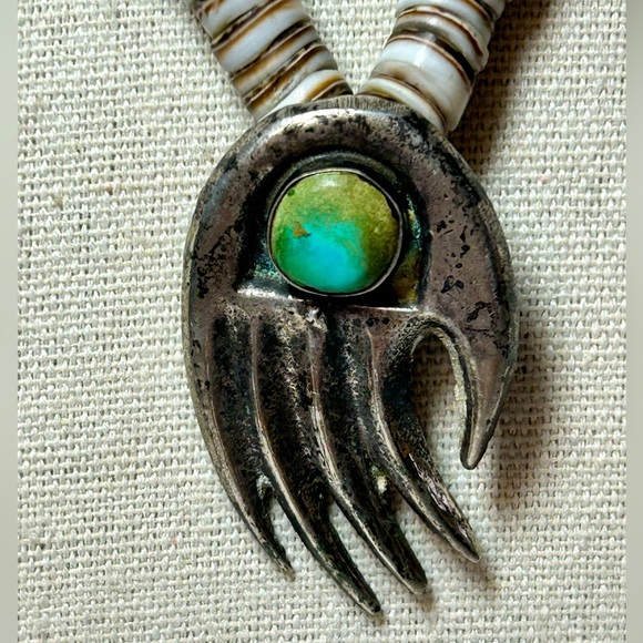 Vintage Native Sand Cast Sterling Silver Turquoise Bear Claw Heishi Shell - Picture 2 of 7